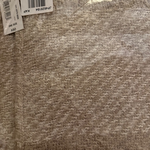 NWT MIXIT Taupe Shimmer Boucle Shrug/Wrap/Shawl/Poncho with Hood - Picture 6 of 6